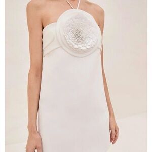 Elegant White Strapless Dress
